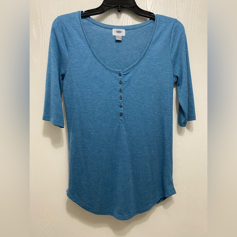 3/4 sleeve Henley